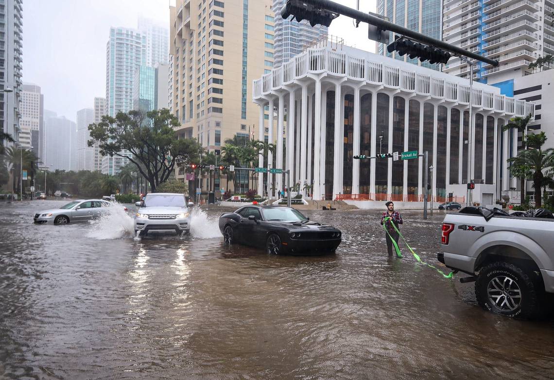 Sea levels are starting to rise faster. Here’s how much South Florida is expecting