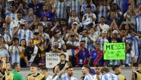 Engañaron y asaltaron a la abuela que se hizo viral en el Mundial de Qatar 2022