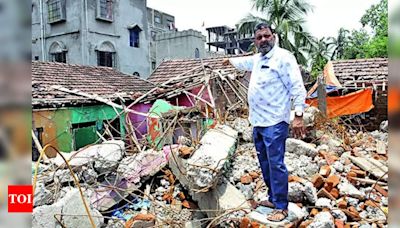 Different address makes no difference in collapse zone | Kolkata News - Times of India