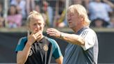 Applaus und Euphorie: DFB-Frauen von Fans gefeiert