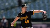 Pirates sign Justin Bruihl, place Quinn Priester on IL