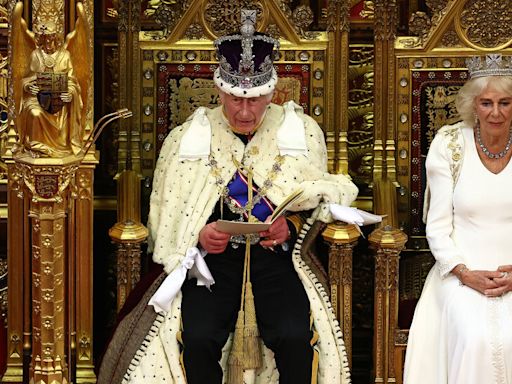Promise of a Changed U.K. Comes Wrapped in Royal Tradition