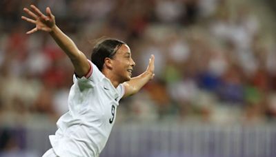 Swanson logra un doblete récord en el estreno de la selección femenina de fútbol de EEUU en los JJOO