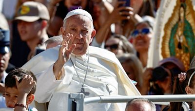 Student tells Pope Francis to stop using anti-LGBT language