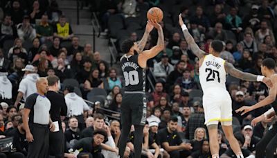 Examining the Value of Julian Champagnie's Contract With the San Antonio Spurs