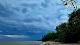 Strong or severe thunderstorms to move through Northeast Wisconsin overnight