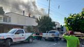 Explosión deja una persona con quemaduras graves y un bombero intoxicado