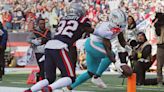 Bridgewater injured, no turnovers doom Dolphins in 23-21 loss to Patriots