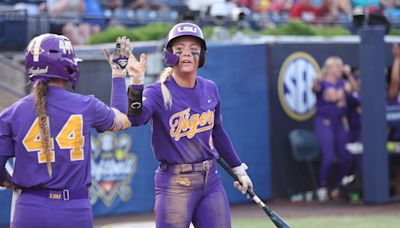 LSU softball run-rules Stanford in Game 1 of super regional with electric offensive performance