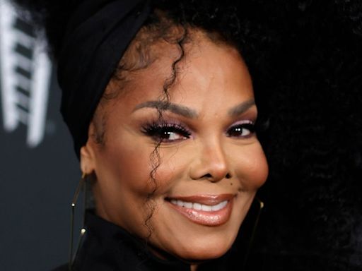 Janet Jackson Casually Names 3 Very Random Celebrities Who Happen To Be Her Cousins