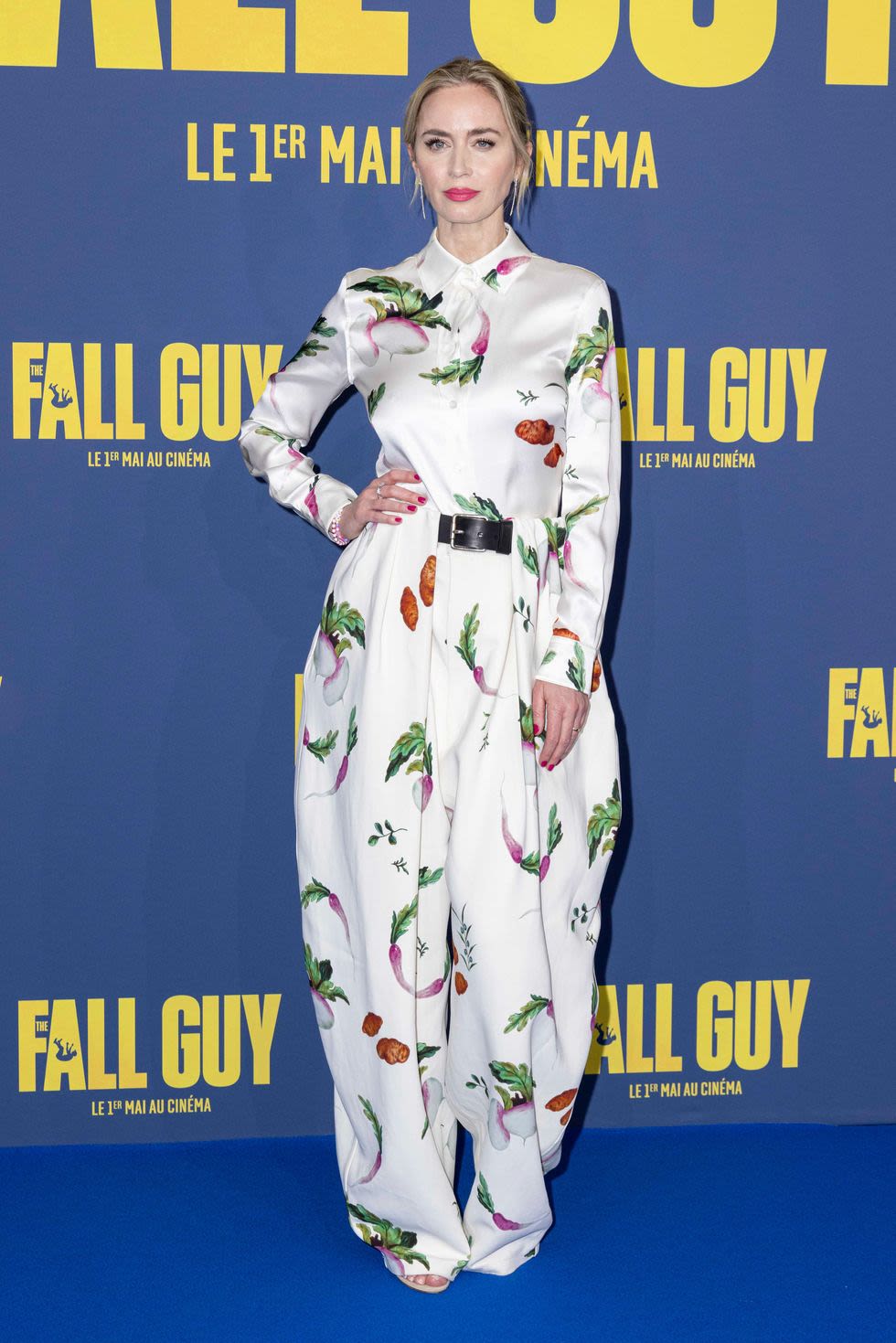 Emily Blunt’s Quirky Loewe Look Is Giving Us a Need to Go Garden