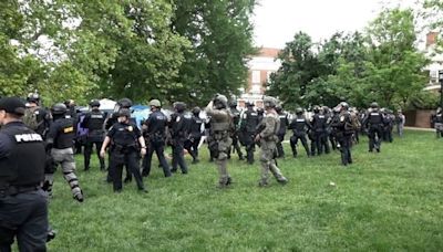 Policía estadounidense arresta a 25 estudiantes en la Universidad de Virginia