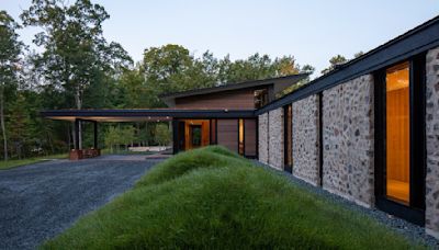 In Northern Wisconsin, This Modern Lodge is Fresh Take on a Camp-Themed Lake House