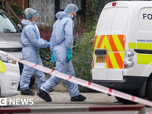 Clifton Suspension Bridge: Remains of two men found in suitcases