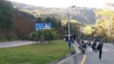 Vía Medellín-Bogotá, cerrada por vehículo de carga que terminó incinerado