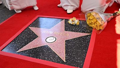 La estrella de Jenni Rivera en el Paseo de la Fama de Hollywood, vandalizada 10 días después de inaugurarse