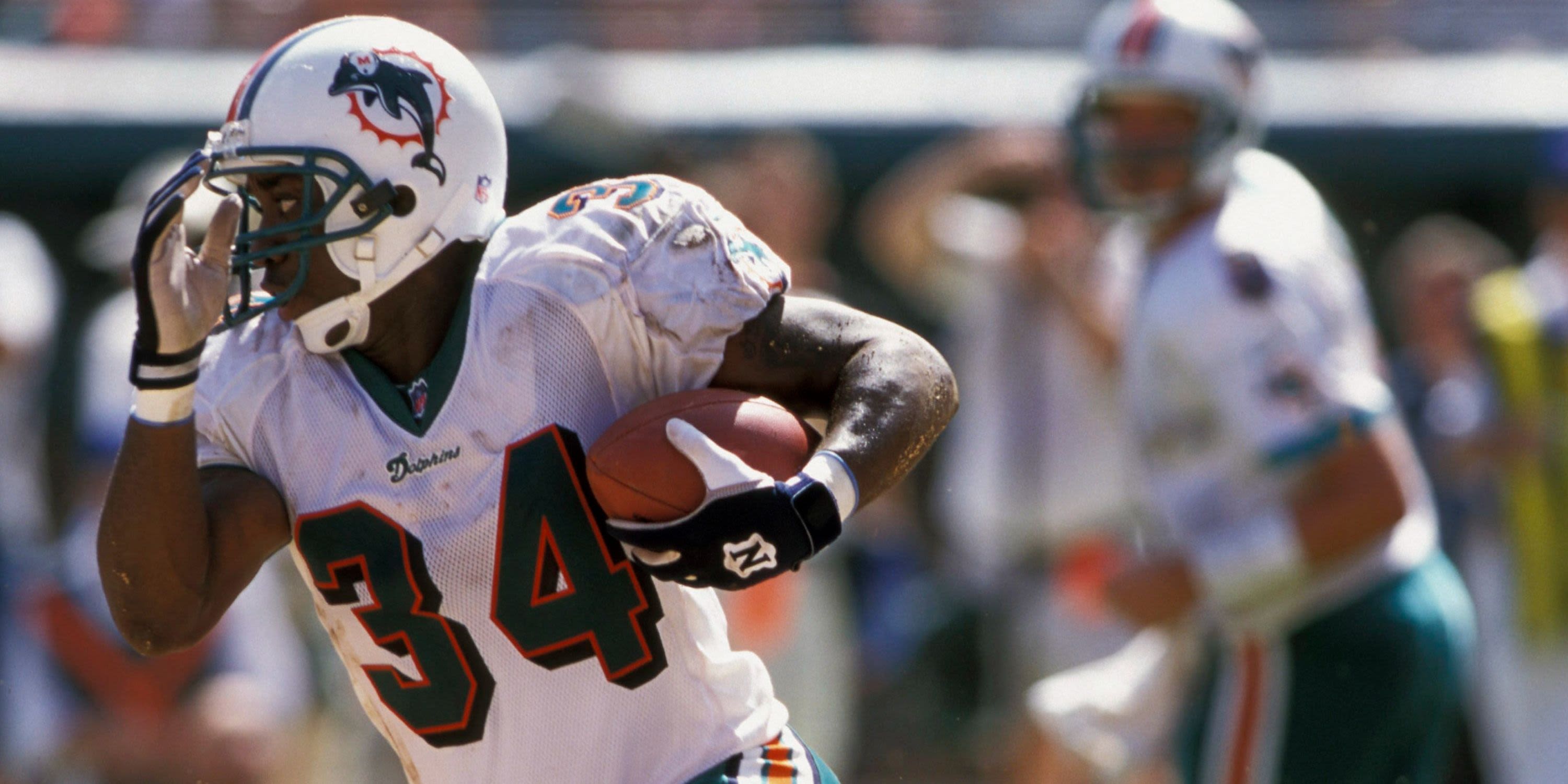 5 Players You Forgot Suited Up for the Miami Dolphins