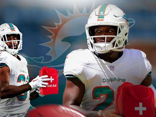 Dolphins get worrisome De'Von Achane, Raheem Mostert injury updates ahead of Bills showdown