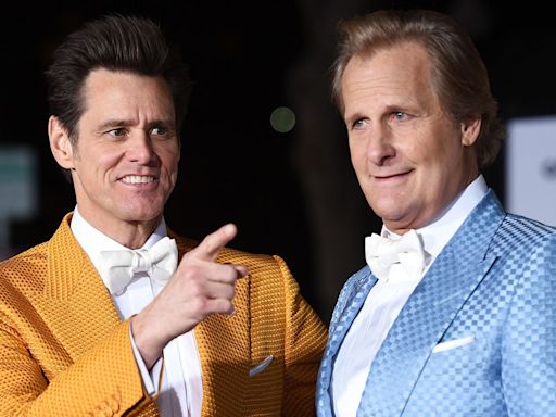 'A Man in Full' star Jeff Daniels says Jim Carrey stopped him from quitting showbiz