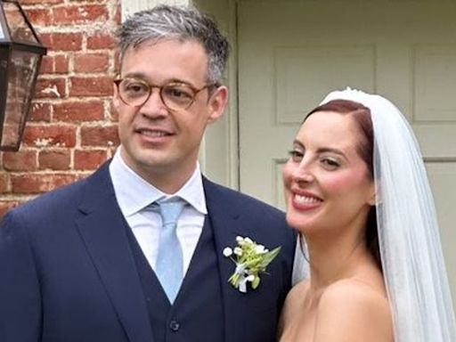 Susan Sarandon's daughter admits wedding dress hate left her in tears