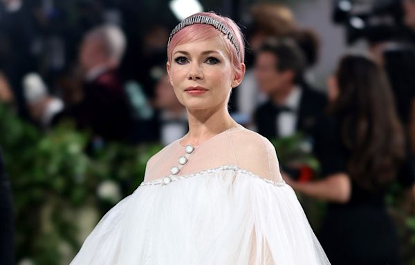 Michelle Williams Debuts New Bright Pink Hair on Met Gala 2024 Red Carpet!