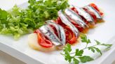 Anchoas marinadas en ensalada, una receta muy veraniega de Karlos Arguiñano