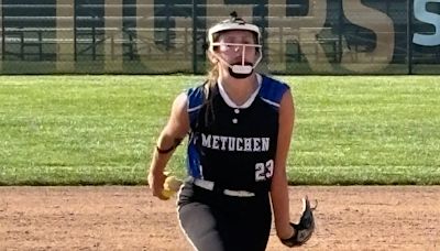 SOFTBALL: Montalbano’s no-hitter sends streaking Metuchen over East Brunswick Magnet