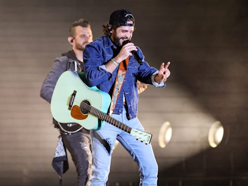 Thomas Rhett takes fans on a tour of his top country hits at the Iowa State Fair