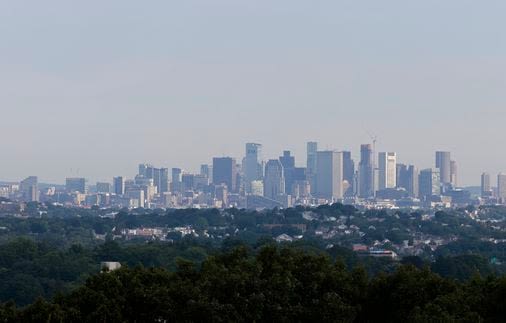 Wildfire smoke from Canada prompts air quality alert for New England - The Boston Globe