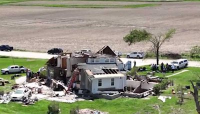 'It took the sheets off the bed': Two injured in Story County tornado near Nevada
