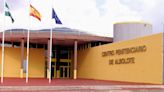 Condenan la agresión de un interno a dos funcionarios de la prisión de Albolote y piden mejoras