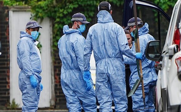 Man arrested after human remains found in suitcases on Clifton Suspension Bridge