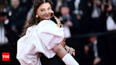 Aishwarya Rai Bachchan Surgery News: Aishwarya Rai Bachchan to undergo wrist surgery after Cannes appearance | - Times of India