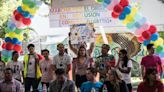 Jhonny Caz marcha por el orgullo LGBT y se echa palomazo