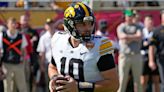 Iowa Hawkeyes quarterback Deacon Hill enters transfer portal