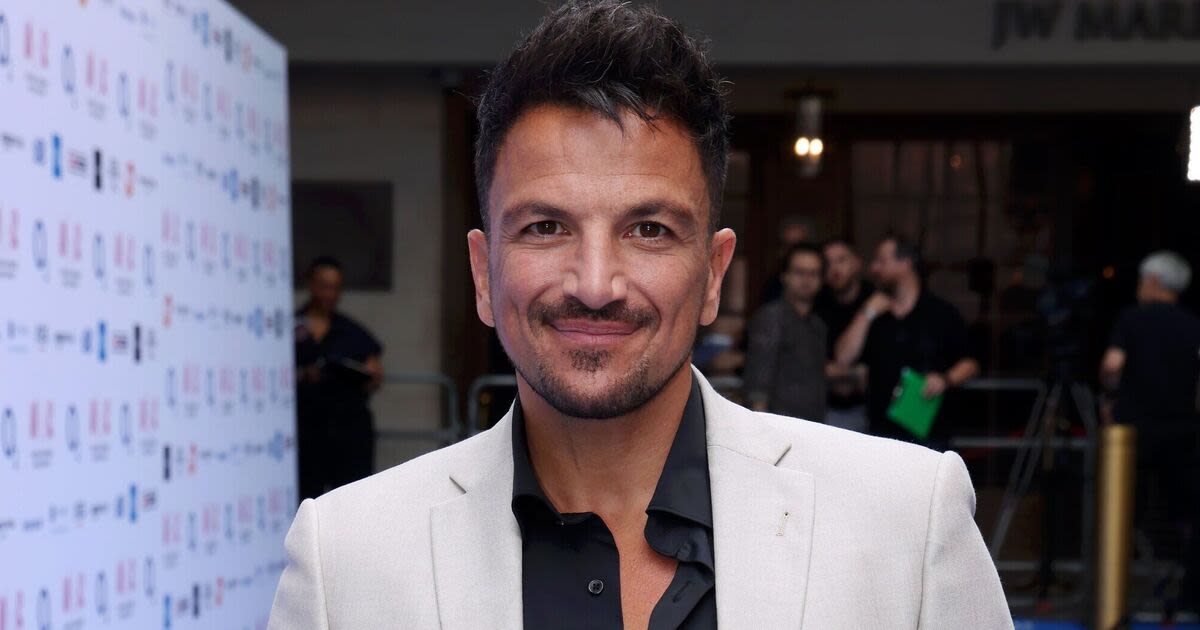 Peter Andre 'banned' from Buckingham Palace after blunder left Queen 'unhappy'