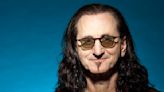 Geddy Lee Unveils Previously Unreleased Solo Songs “Gone” and “I Am…You Are”: Stream