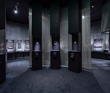 MFA Boston Exhibition Celebrates Jewelry Throughout History