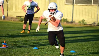 ‘I just want to ball out.’ Hilmar High football’s dynamic star adds power to his game