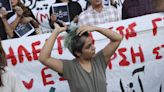 “I Wish I Had An Ounce Of Their Bravery”: Iranian Women Abroad Are Watching Protesters Back Home With Pride And...