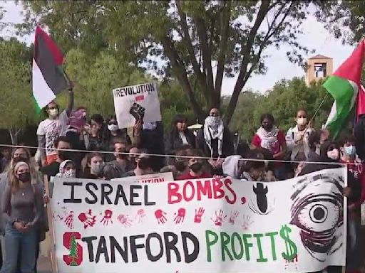 Hundreds attend pro-Palestinian protest on Stanford campus