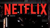 Reed Hastings dimite como director ejecutivo de Netflix, que reporta un aumento de suscriptores