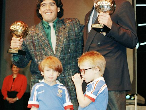 Reaparece el Balón de Oro perdido de Maradona. Será subastado en París