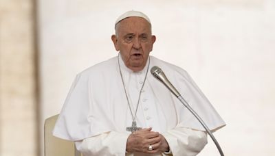 Papa Francisco repete insulto contra homossexuais em reunião a portas fechadas, diz agência