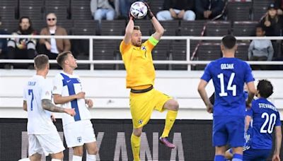 Bayer Leverkusen: Lukas Hradecky kämpft mit Finnland in Wales um seinen EM-Traum