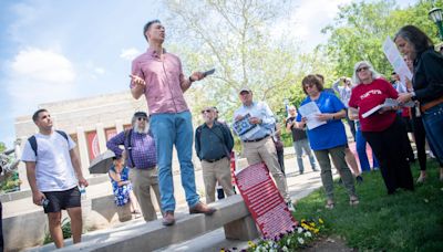 'Bring them home.' Indiana University students, faculty rally against 'Hamas propaganda'