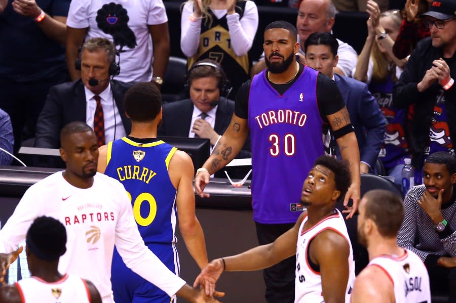 Steph Curry picks a side in the Kendrick Lamar-Drake beef