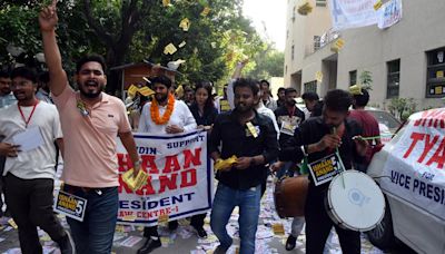 DUSU president files defamation complaint against NSUI