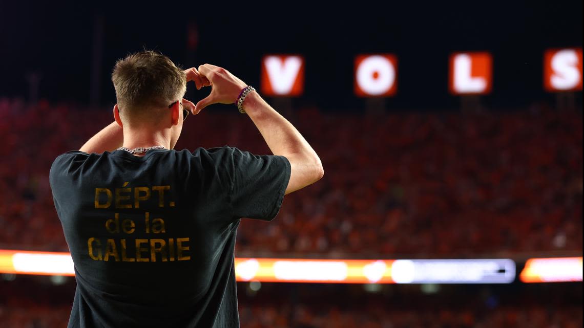 VFL Dalton Knecht back on Rocky Top