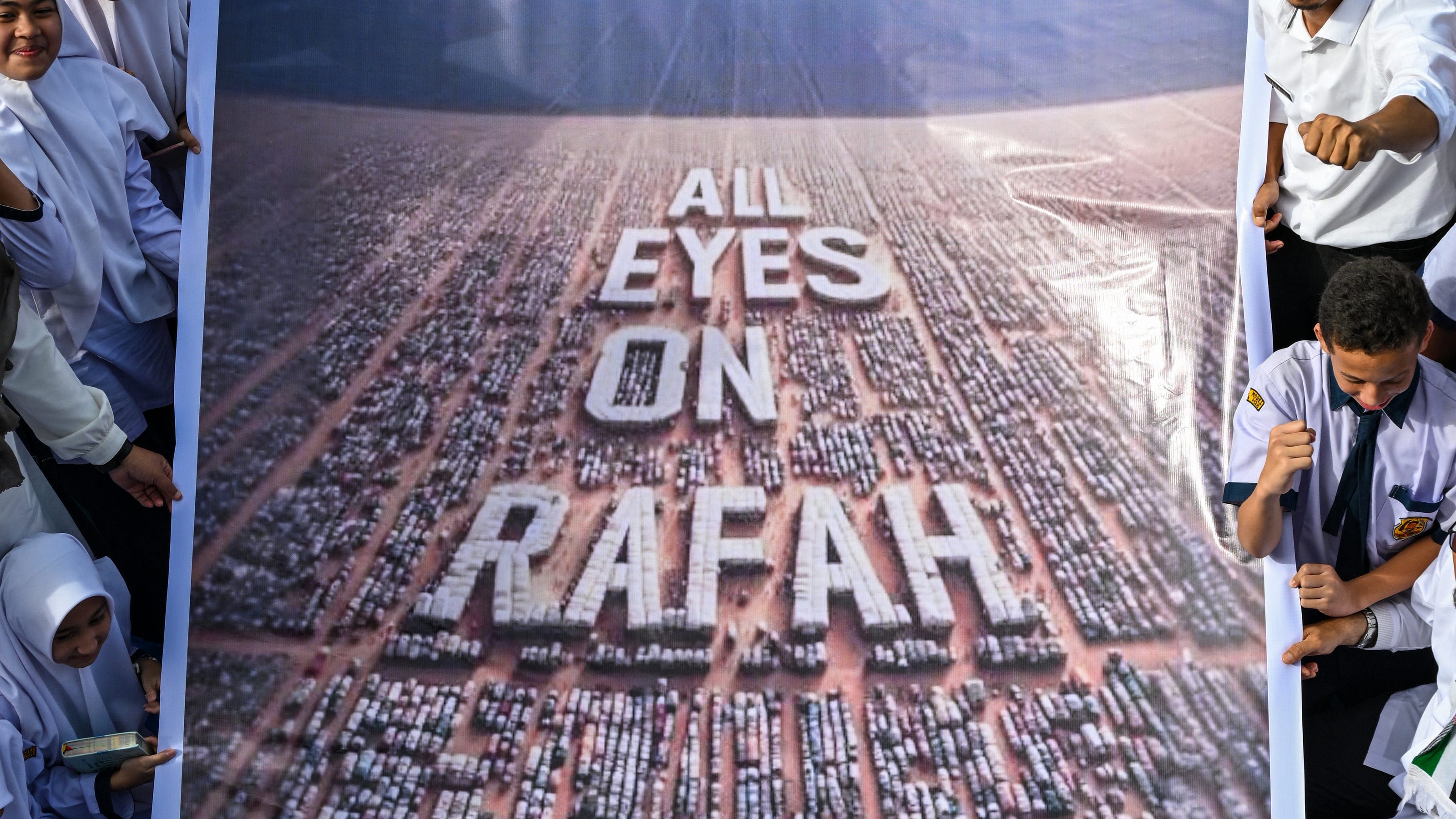 'All eyes on Rafah': That viral AI image you shared isn't helping Palestinians